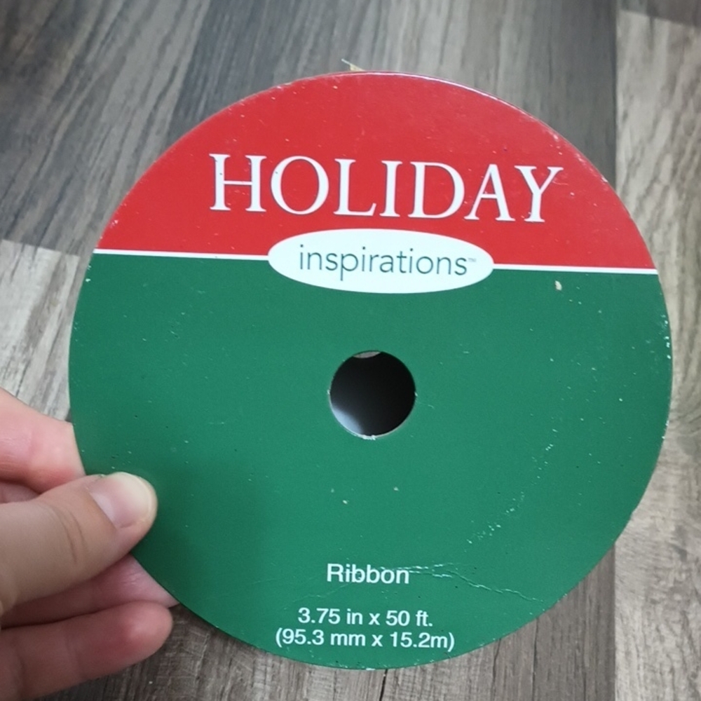 NWT Holiday Inspiration Ribbon. Size:3.75in  x50ft (95.3 mm x 15.2m)
